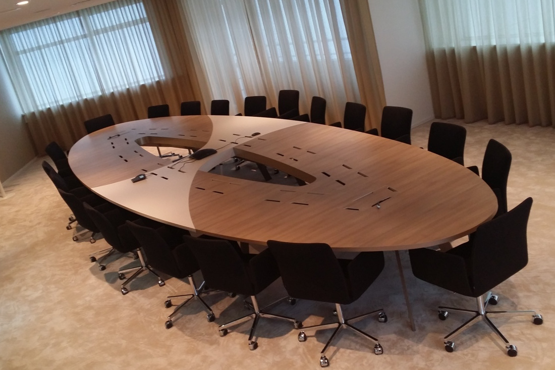castelijn boardroomtafel raadzaaltafel