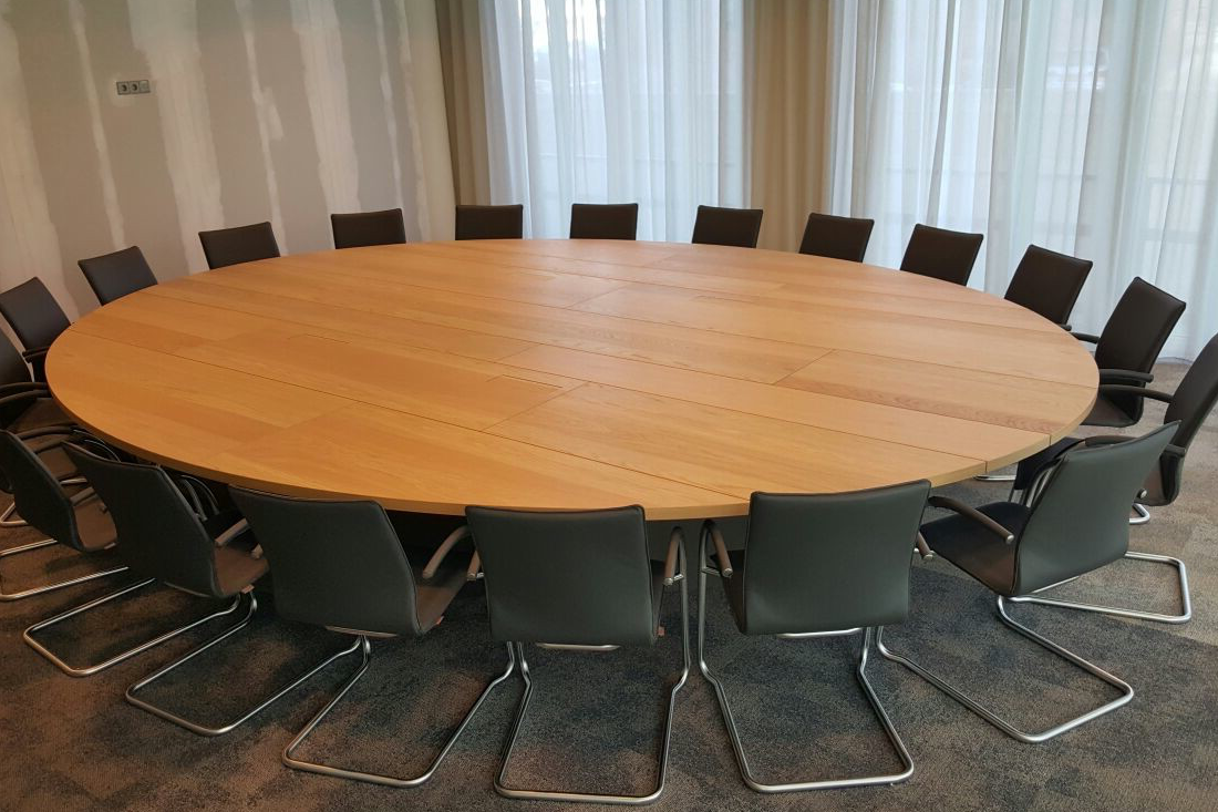 ronde boardroomtafel