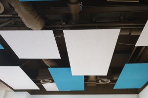 plafondpaneel akoestisch blauw