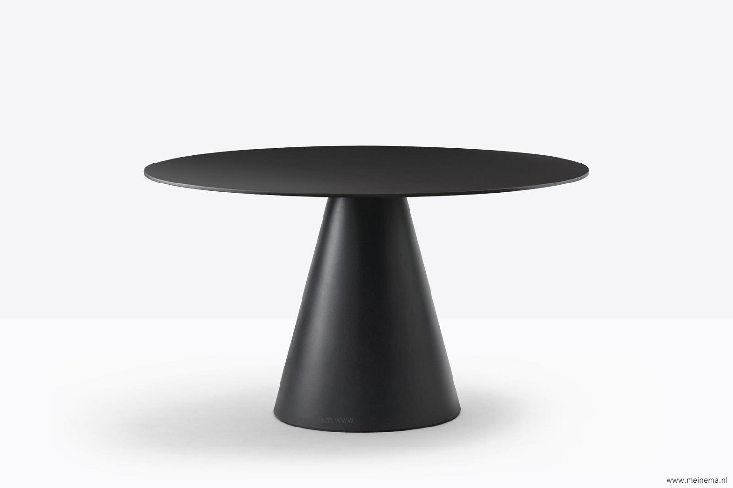 ronde vergadertafel mat zwart